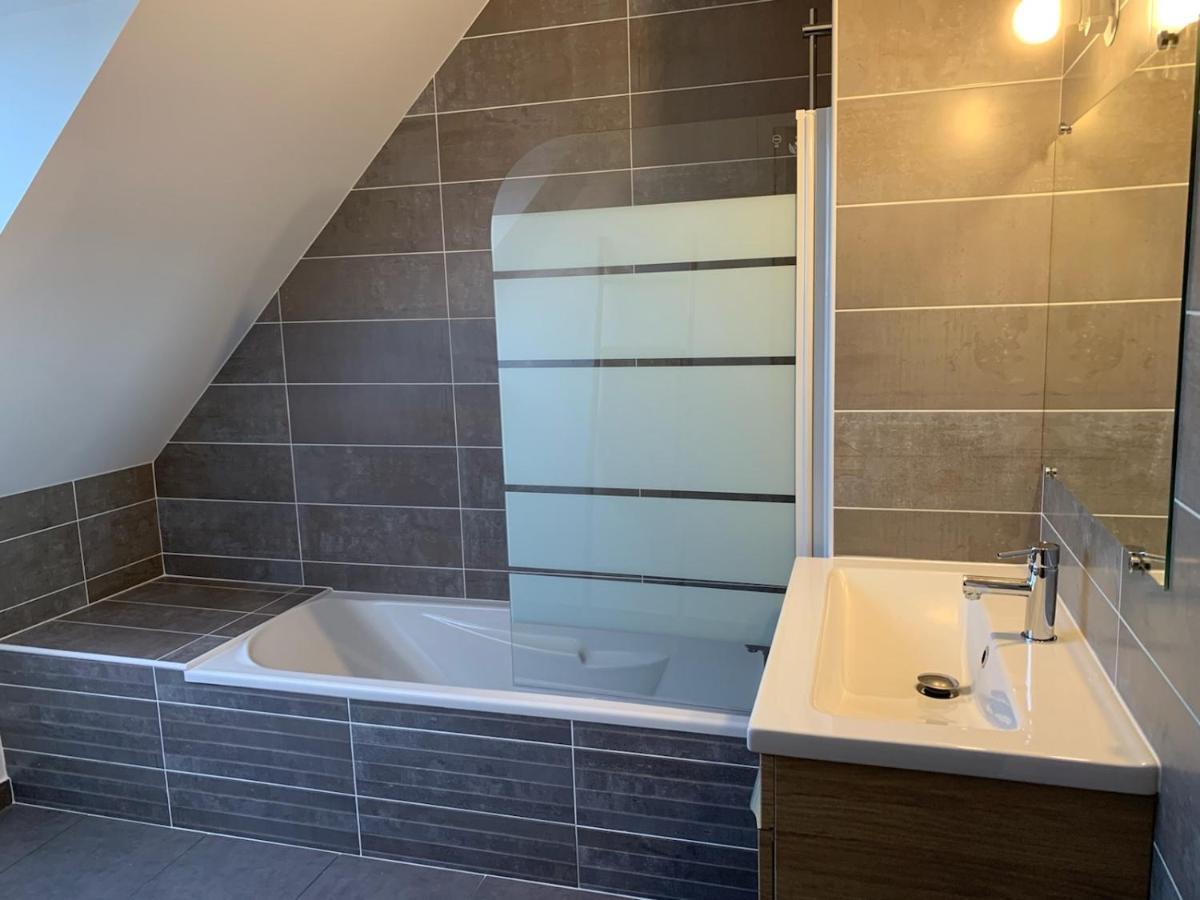 Maison Neuve A 350M De La Plage La Casa Sovaina Cleder Bagian luar foto